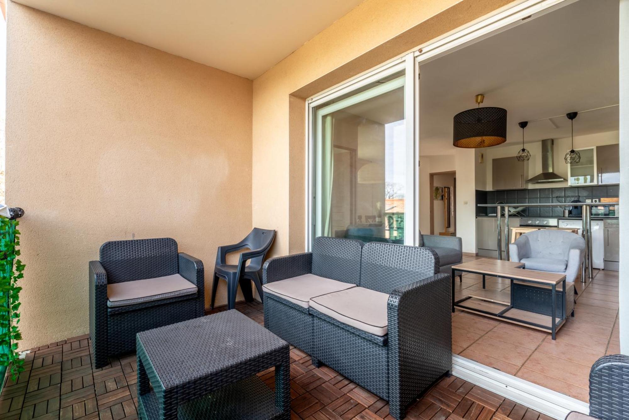 L'Ecrin Jardin Des Remparts - Parking Prive - Terrasse Apartment Carcassonne Luaran gambar